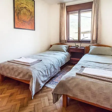 Apartma Gaia With Mountain View Vakantiehuis *