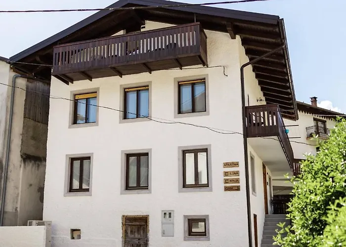 Apartma Gaia With Mountain View 펜션 코바리드