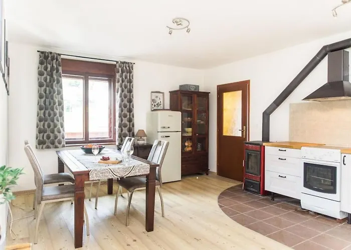 Vakantiehuis Apartma Gaia With Mountain View